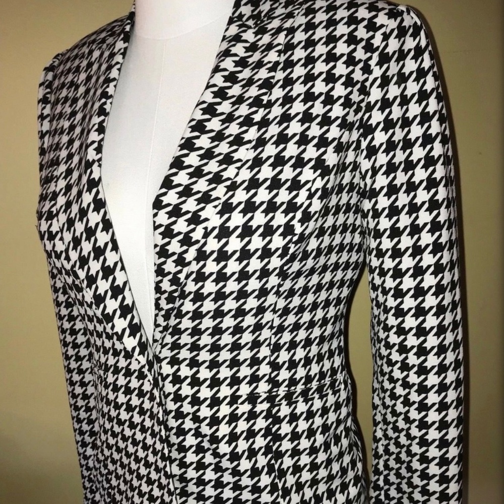 Checkered blazer